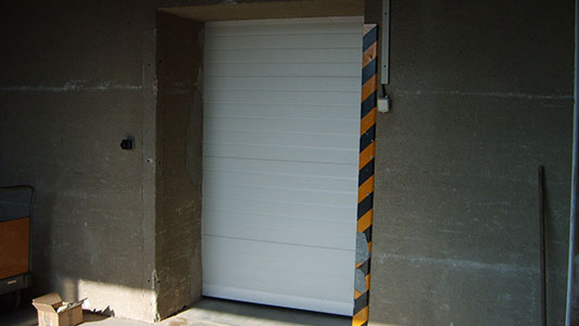 Posuvná vrata do boku