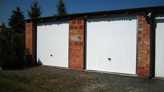 Garážová vrata výklopná